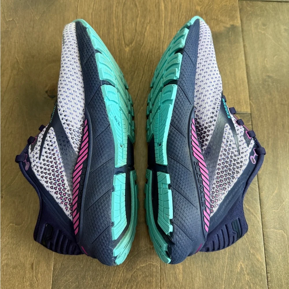 Brooks Adrenaline GTS 22 Women’s Running Shoes Size 9 Lilac/Eclipse/Purple - Picture 4 of 9